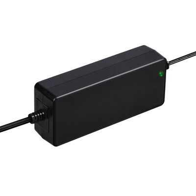 Goede prijs 120W Desktop Power Adapter met universele invoerspanning en meerdere veiligheidsbeveiligingen online